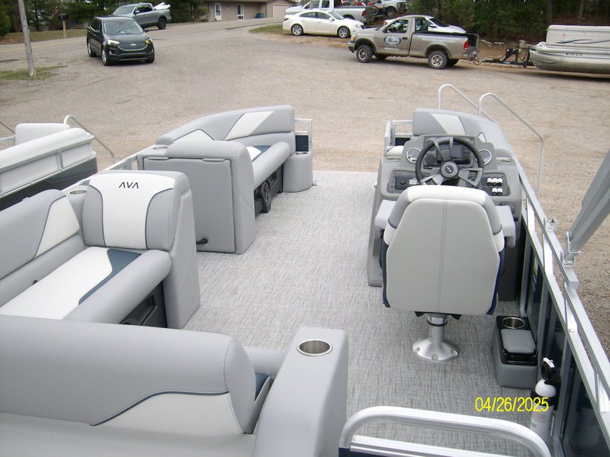 2025 23' Vent 85 115hp Yamaha