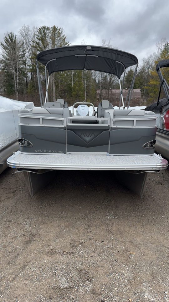 2026 21' Ven Rear Bench 115Hp Honda Charcoal