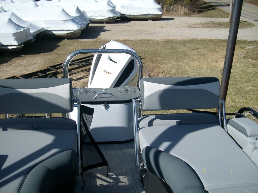 2026 23' LSZ QL Tri Toon 250hp Honda Charcoal