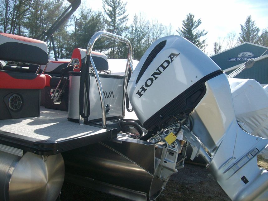 2026 23' LSZ Tri Toon 250hp Honda