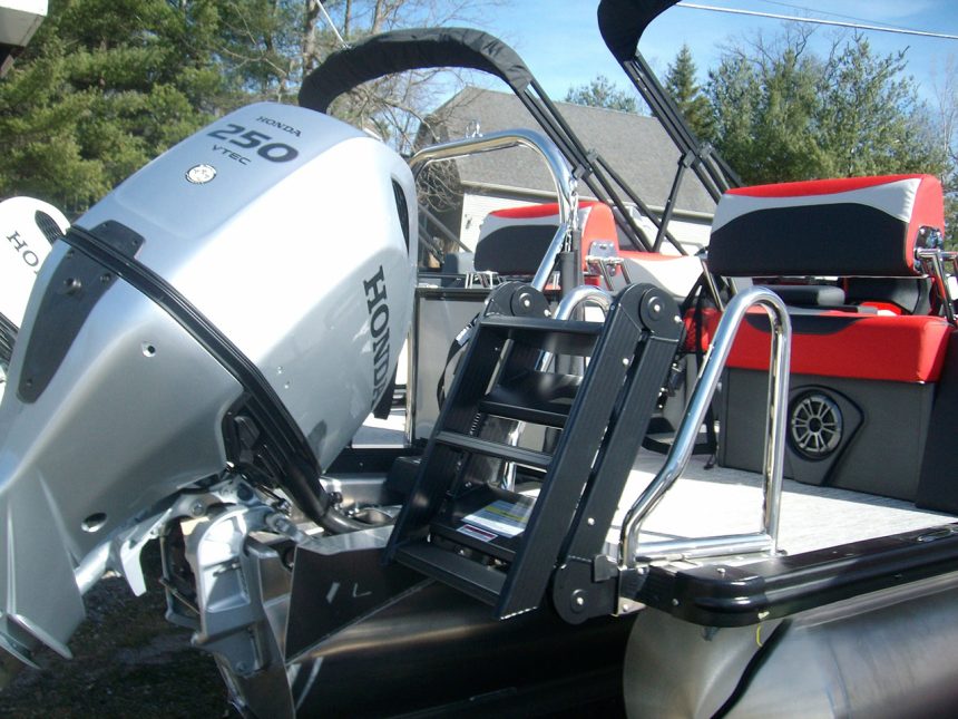2026 23' LSZ Tri Toon 250hp Honda
